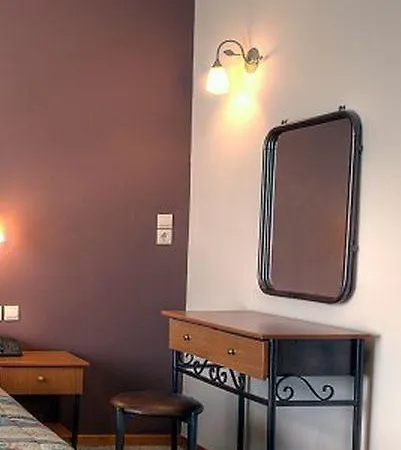 Evi Maria Ángistron